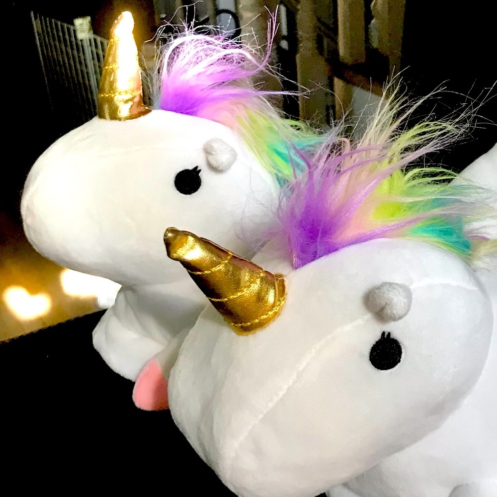 🦄 Unicorn Slippers w/ Disco Cheeks✨